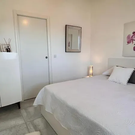 Apartment 4 Pers Vue Sur La Baie De Santa Giulia *
