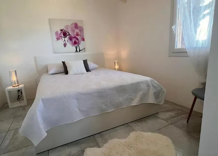 4 Pers Vue Sur La Baie De Santa Giulia Апартаменты *