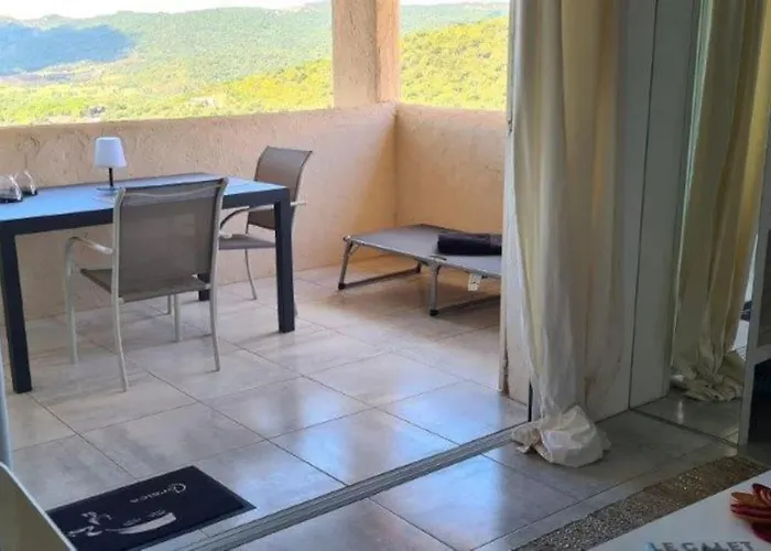 4 Pers Vue Sur La Baie De Santa Giulia Апартаменты *